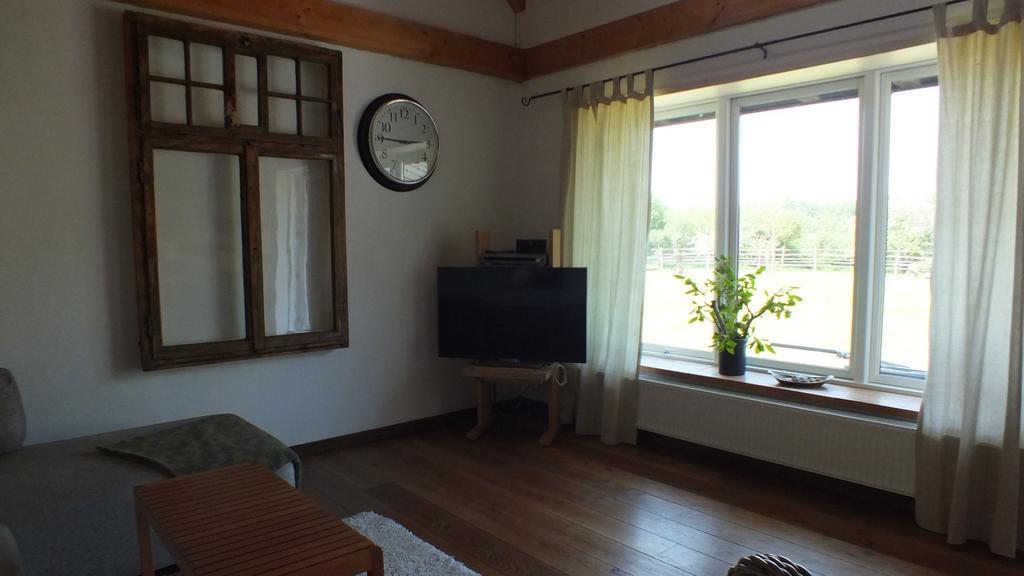 Rotes Haus Villa Brook Екстериор снимка